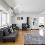 Hiisi Homes Haaga 3* הלסינקי