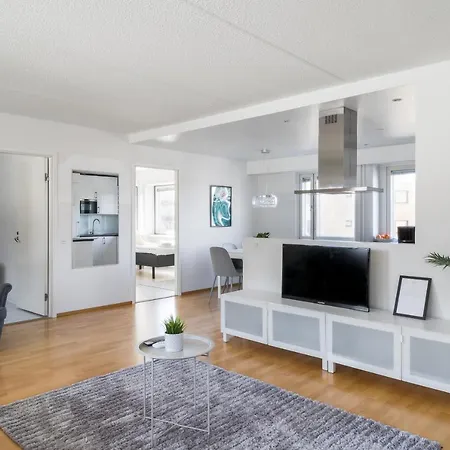 Hiisi Homes Haaga Aparthotel 4*