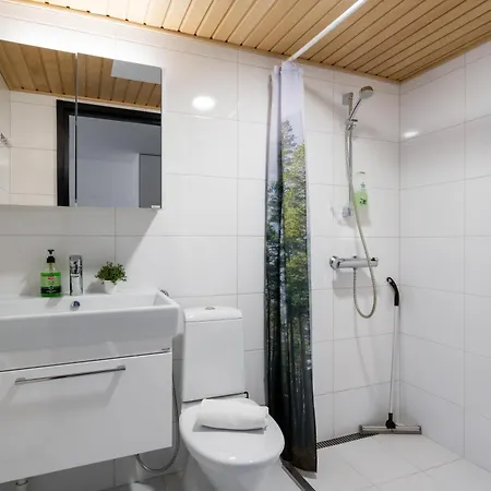 Hiisi Homes Haaga Aparthotel 4*